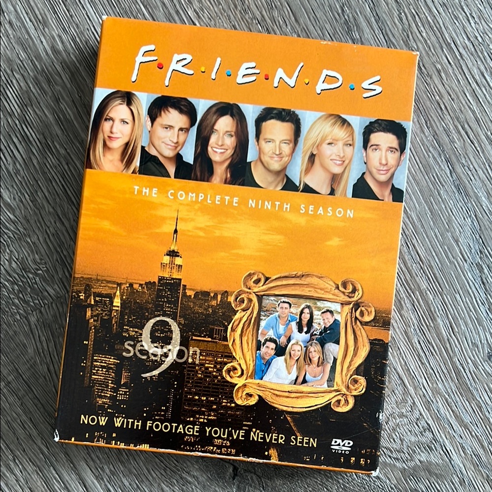 VINTAGE Friends 9th season 4 DVD box set with iconic cast cover 2005 Y2K